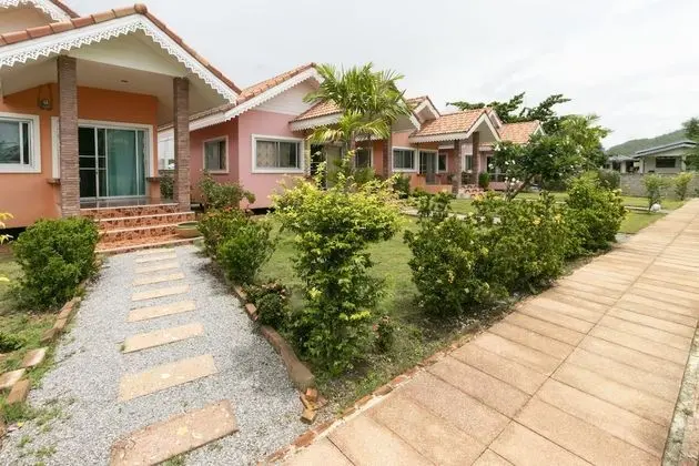 OYO 949 Sansuk Resort Paknampran - Dış Mekan