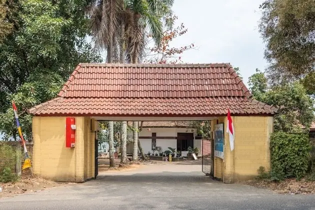 OYO 951 Cempaka Ratu Beach Resort - Dış Mekan