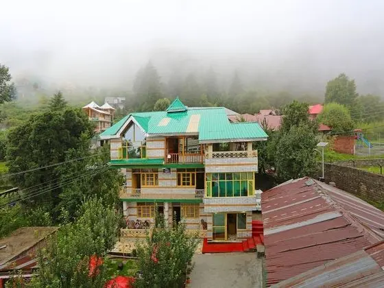 OYO 9556 Ancoram Cottages