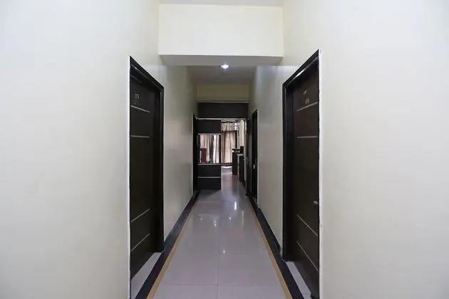 OYO 9601 Hotel Sunshine Residency Castle - İç Mekan