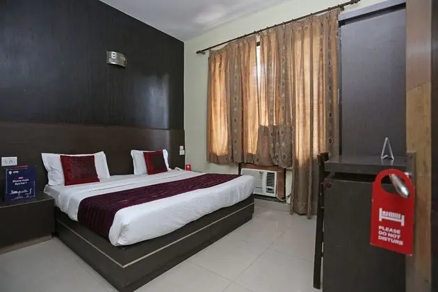 OYO 9601 Hotel Sunshine Residency Castle - Oda