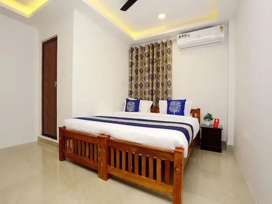OYO 9620 Hotel Emza Residency - Oda