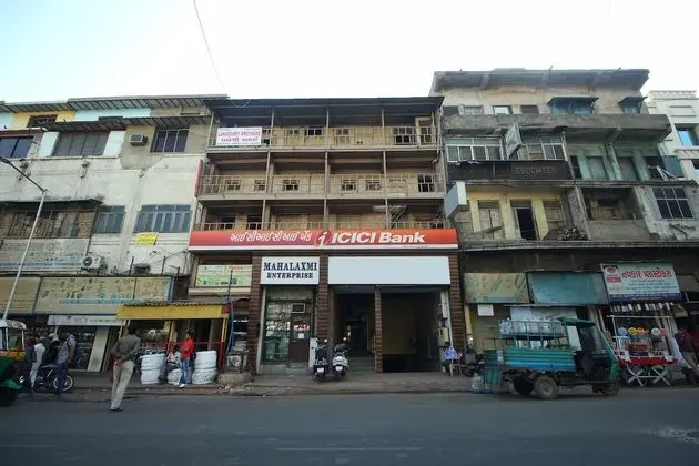 OYO 963 Hotel Rumaya
