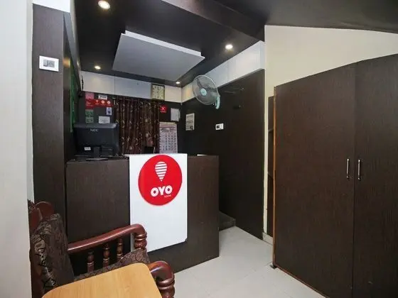 OYO 9632 Hotel Prestige Residency - Lobi