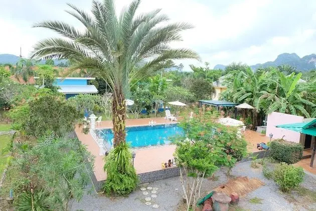 OYO 967 Andathien Pool Villa Aonang