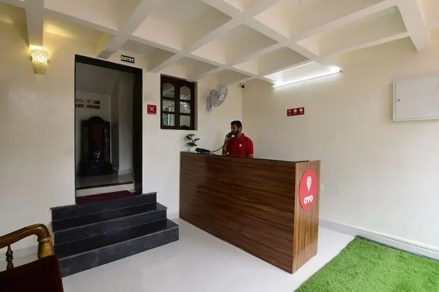OYO 9741 Triple Beach Guest House - Lobi