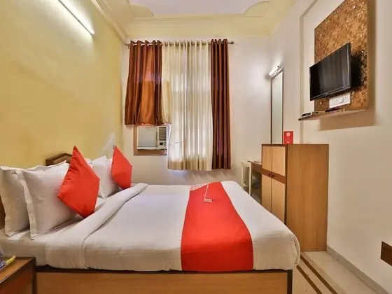 OYO 9751 Hotel Vrundavan Residency
