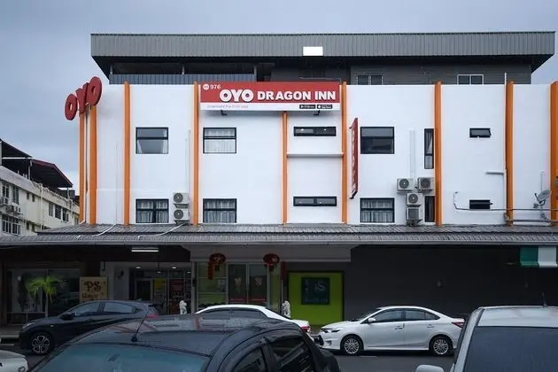 OYO 976 Dragon Inn