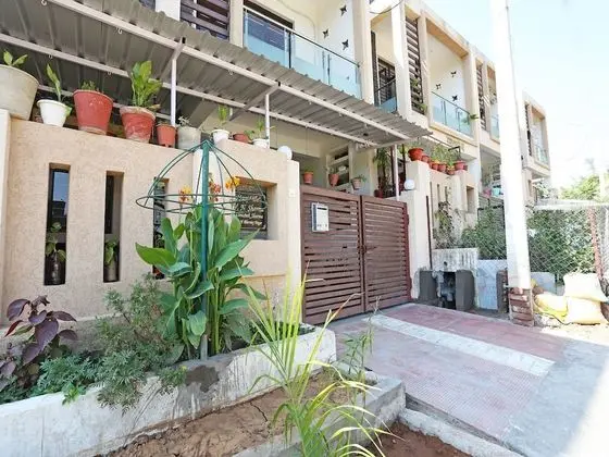 OYO 9777 Home Duplex Studio Airport Road - Dış Mekan