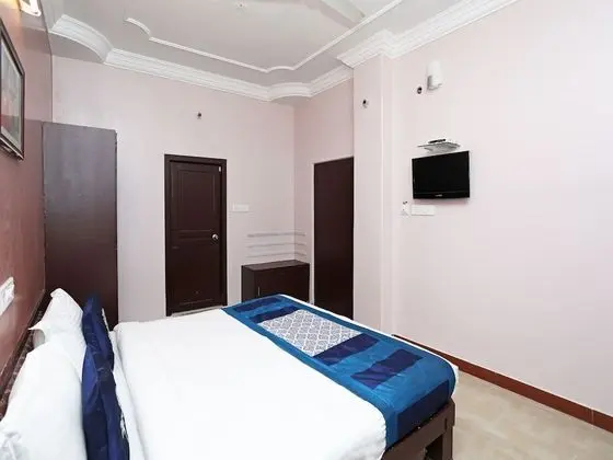 OYO 9852 Leela Villas Guest House - Oda
