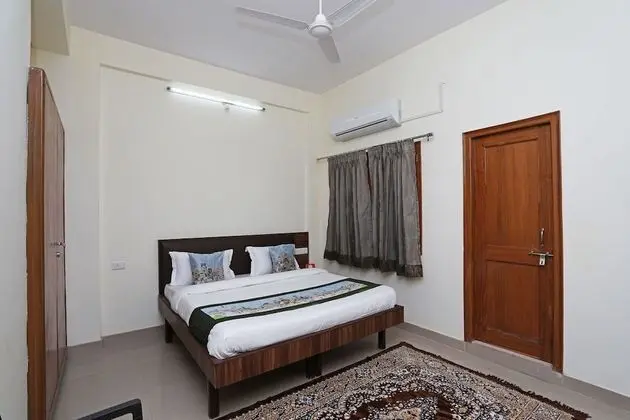 OYO 9878 Home Cozy 3BHK Geetanjali Hospital - Oda