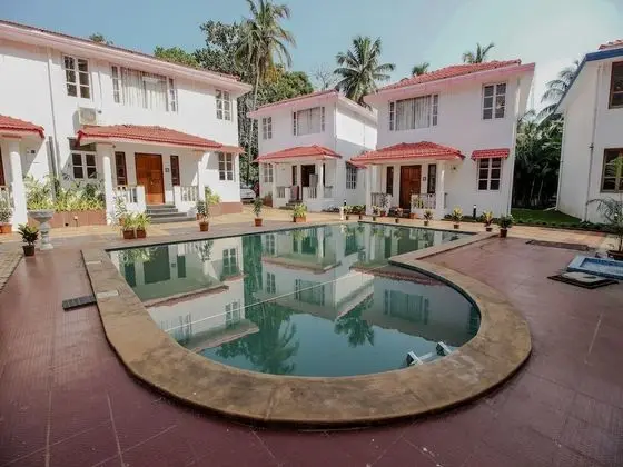 OYO 9890 Home 2BHK With Pool Vagator Beach - Havuz