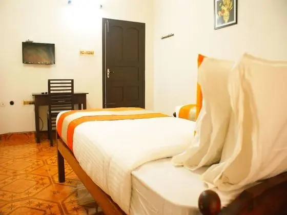 OYO 9902 Nedumparambil Residency - Oda