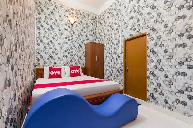 OYO 993 Trinh Ngoc Hotel