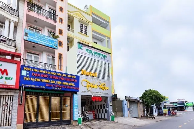OYO 993 Trinh Ngoc Hotel - Dış Mekan