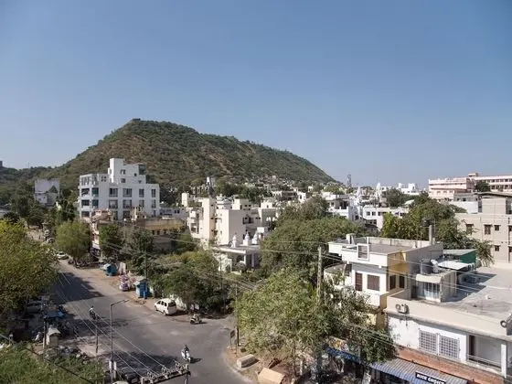 OYO 9971 Hotel Royal T