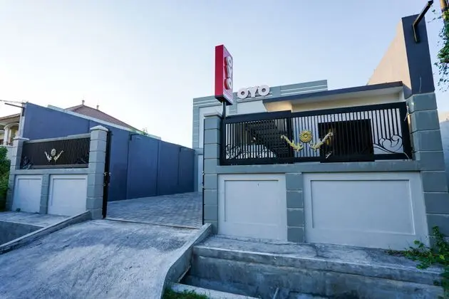 OYO 998 La'ana Residence