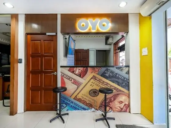 OYO 998 Queen City Hotel - Lobi