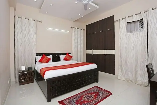 OYO 9997 Sohna Road
