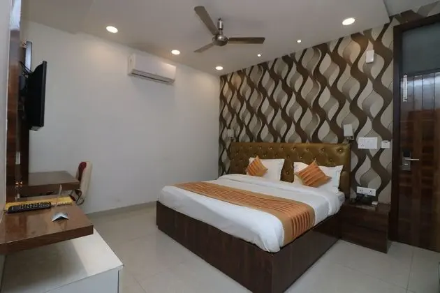 OYO 9999 Hotel Sea Heaven