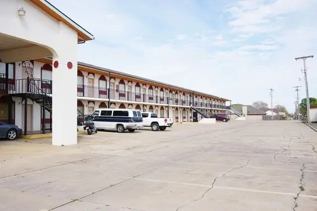 OYO Hotel Altus N Main St
