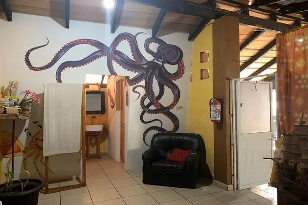 OYO Hotel Cannacare - Lobi
