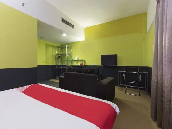 OYO Capital O 89357 Unicorn Hotel - Oda