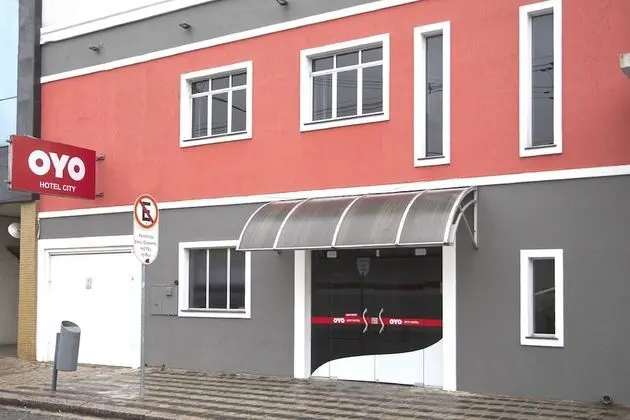 OYO City Hotel, Curitiba
