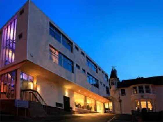 OYO Clayton Lodge