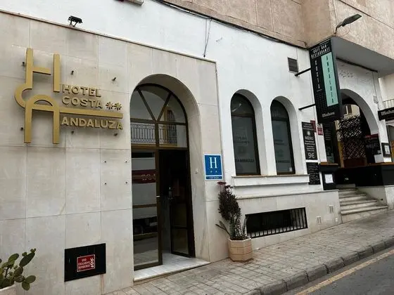 OYO Hotel Costa Andaluza - Dış Mekan