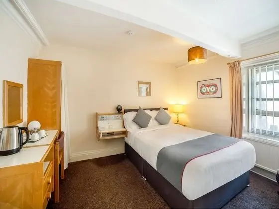 OYO The Cumberland Hotel - Oda