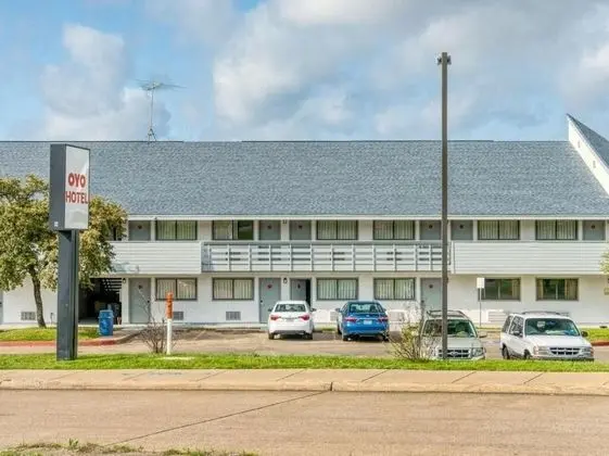 OYO Hotel Dallas Love Field - Dış Mekan