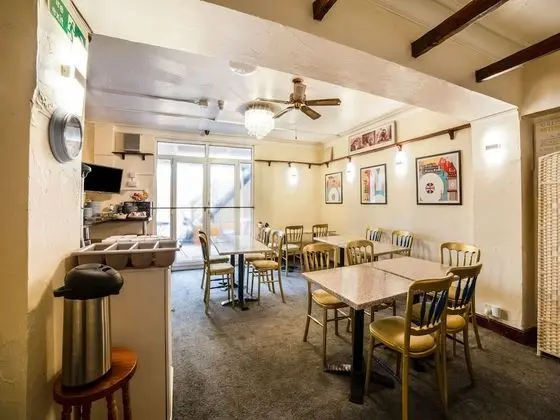 OYO Devine Beach Hotel - Yerinde Yemek