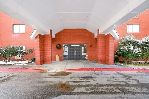 OYO Hotel Edmond - University of Central Oklahoma - Dış Mekan