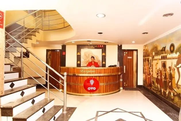 OYO Flagship 118 Atithi Satkar Dashashwmedh - Lobi
