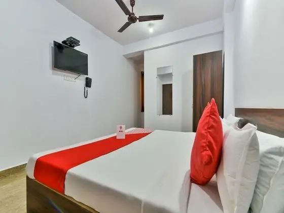 OYO Flagship 12884 Neelratna Guest House - Oda