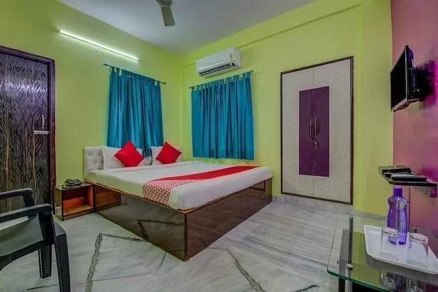 OYO Flagship 13777 VIP Palace