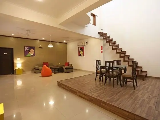 OYO Flagship 144 Noida Expressway NSEZ - Lobi