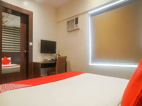 OYO Flagship 15614 Hotel Olive KEM Hospital - Oda