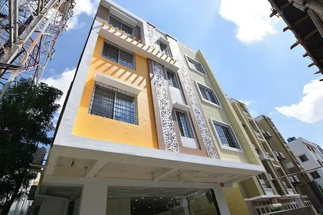 OYO Flagship 16510 Geetanjali Regency