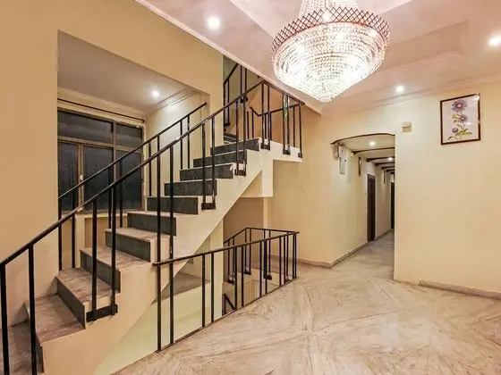 OYO Flagship 19460 Hotel Pearl City - İç Mekan