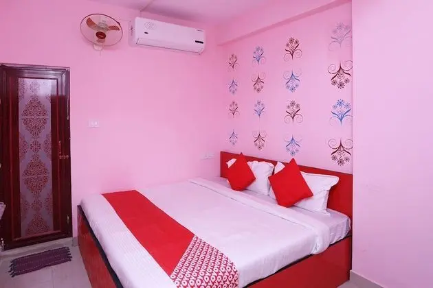 OYO Flagship 24174 Star Hospitality - Oda