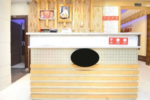 OYO Flagship 29074 Golden Temple Road - Lobi
