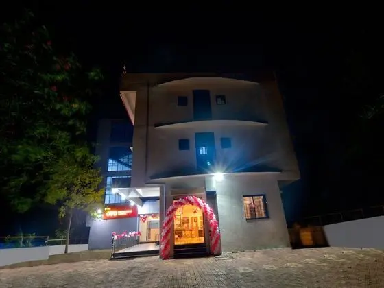 OYO Flagship 29595 Hotel Akash Executive