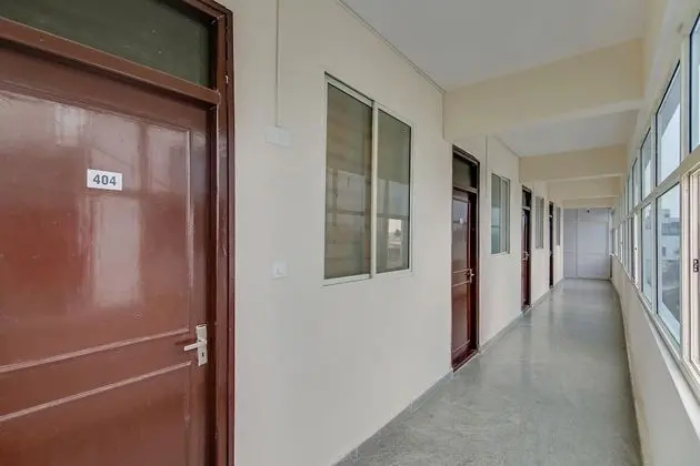 OYO Flagship 29620 New Champion Residency - Lobi