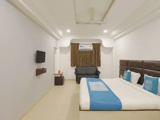 OYO Flagship 321 Vastrapur Ahmedabad - Oda