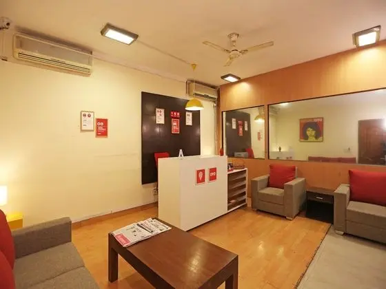OYO Flagship 477 HUDA City Centre - Lobi