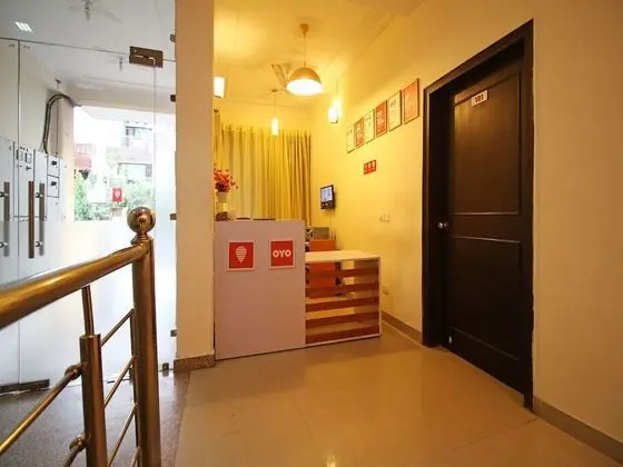 OYO Flagship 493 Cyber City Extension - Lobi