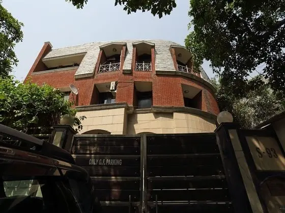 OYO Flagship 5265 Hauz Khas Metro