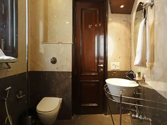 OYO Flagship 5265 Hauz Khas Metro - Banyo Tipleri